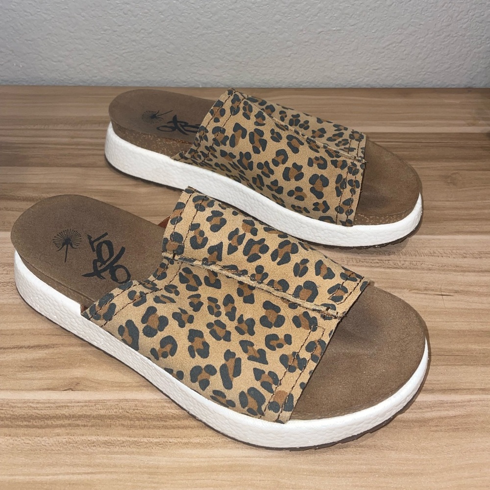 OTBT Wayside Platform Slides • Leopard • Women’s 9
